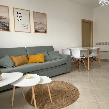 Susy Sea View Apartment Sarandë Buitenkant foto