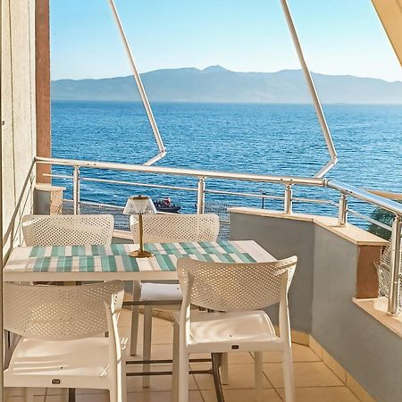 Susy Sea View Apartment Sarandë Buitenkant foto