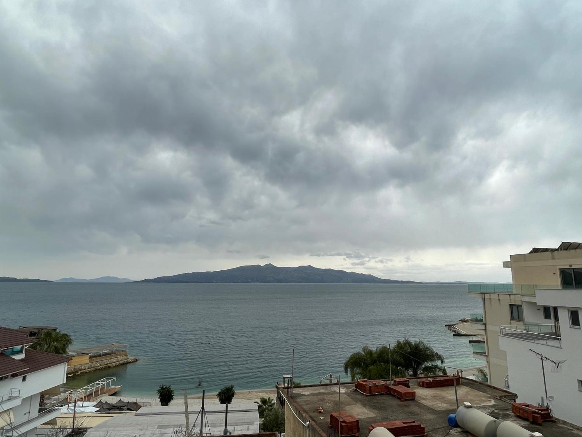 Susy Sea View Apartment Sarandë Buitenkant foto